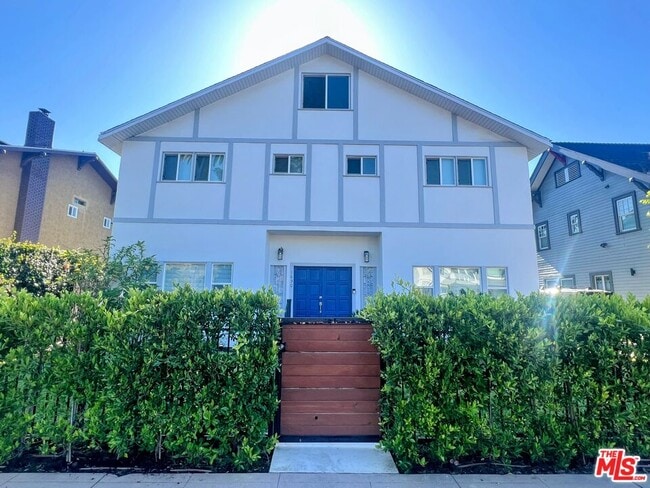 Building Photo - 1630 Cimarron St