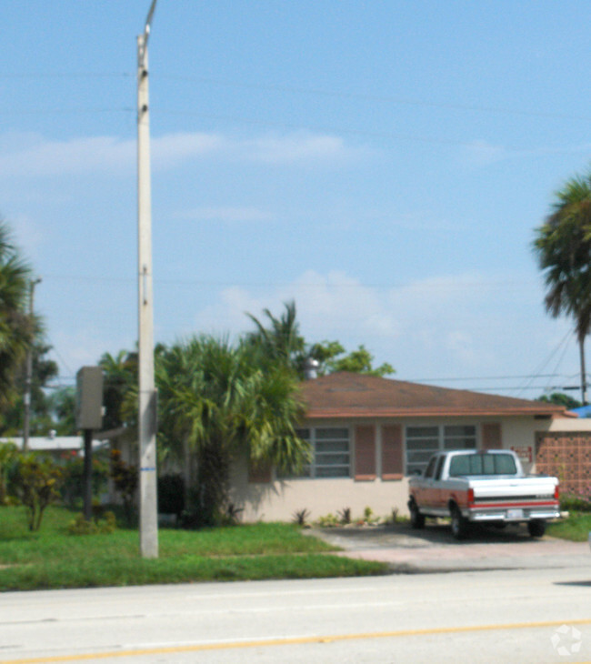 Building Photo - Saba Apartments