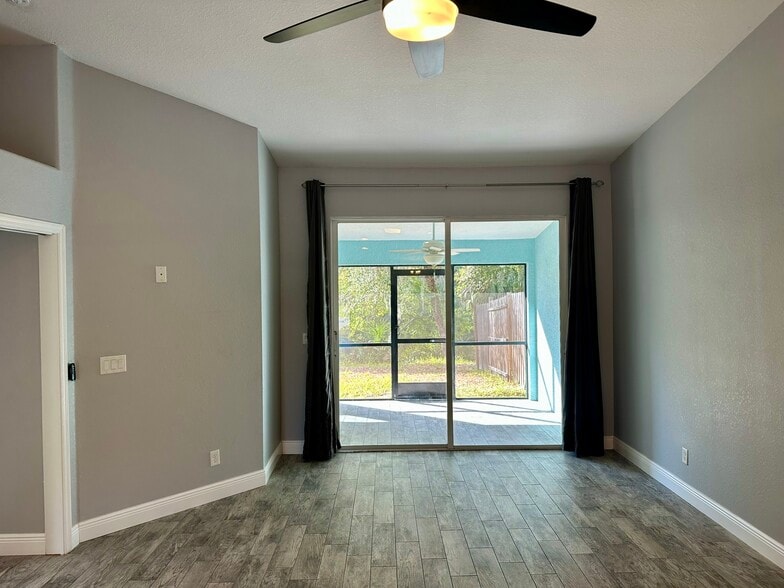 Building Photo - 473 Flamingo Blvd