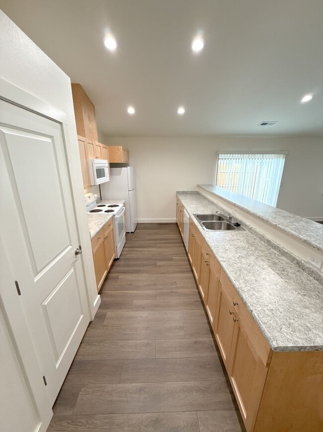 Building Photo - 4251-4253 Wyoming Street