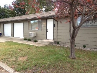 Building Photo - 130Hom