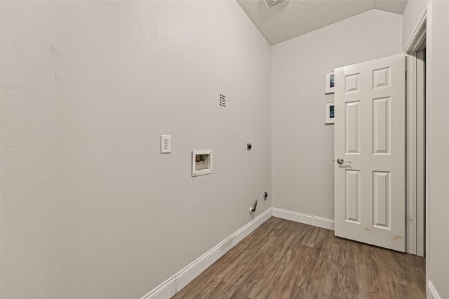 Building Photo - 16523 Wax Mallow Dr