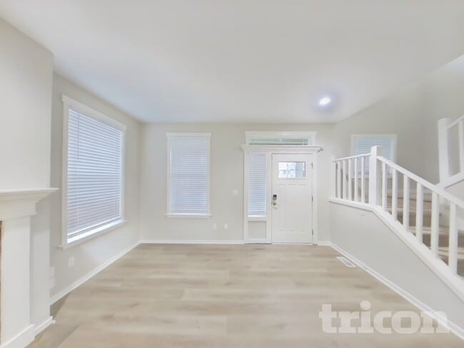 Building Photo - 13305 96th Ave Ct E