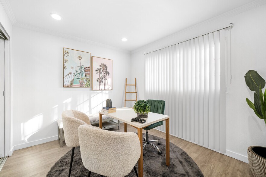 Building Photo - 408 Burchett St