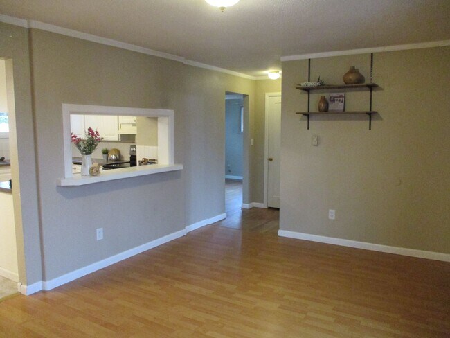 Building Photo - Adorable 3 Bedroom, 1 Bathroom Home in Tacoma