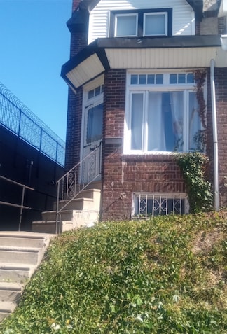 Primary Photo - 1717 S Edgewood St