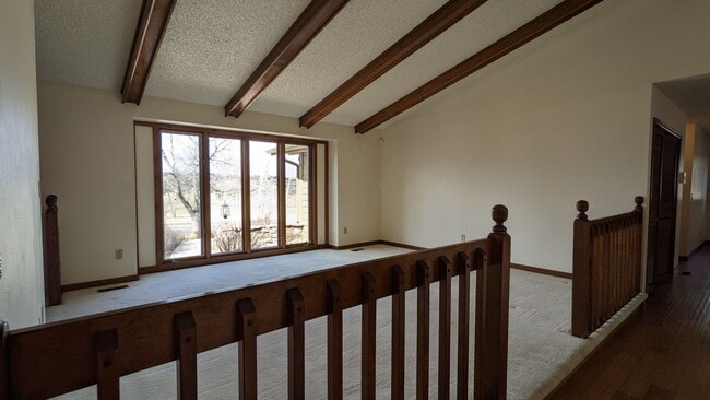 Building Photo - 3926 Broadmoor Valley Rd