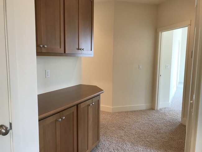 Building Photo - 1600 Dolomite Ct