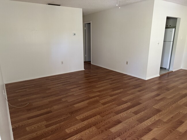 Building Photo - 4800 Rilma Ave