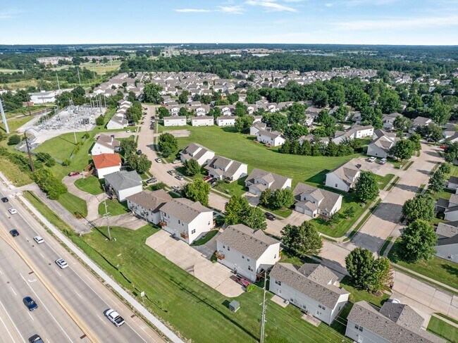 Building Photo - 2409-2411 Northampton Dr.