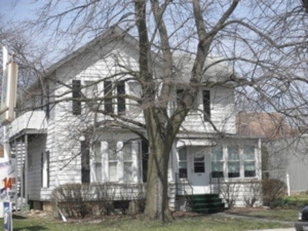 Building Photo - 242 W Lincoln Ave