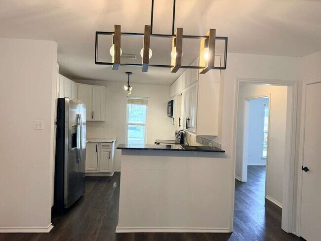 Building Photo - 1805 Bristol Cove