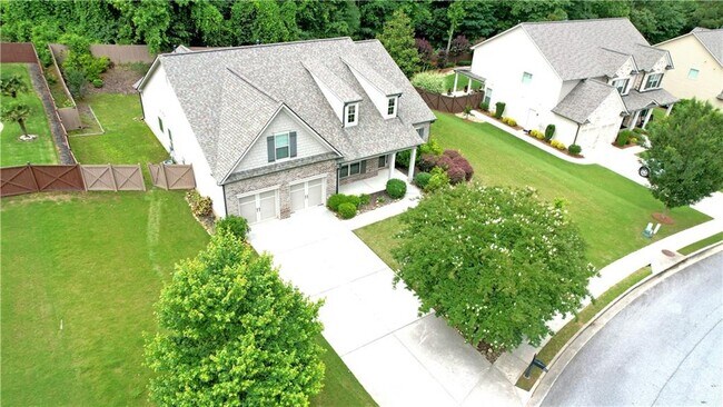 Building Photo - 3731 Ivy Lawn Dr NE