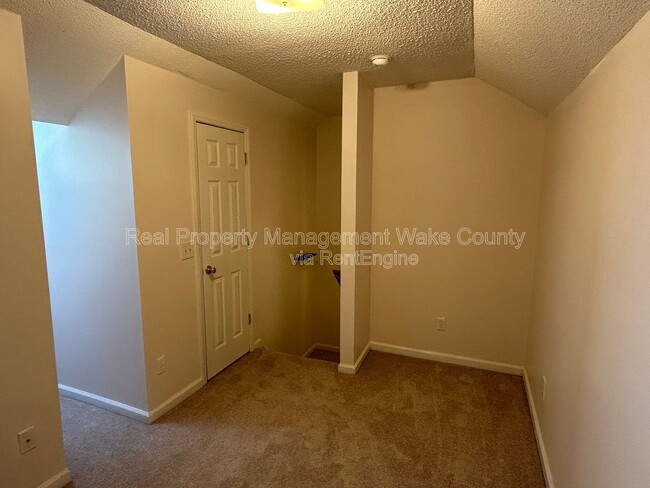 Building Photo - 7016 Epping Forest Dr