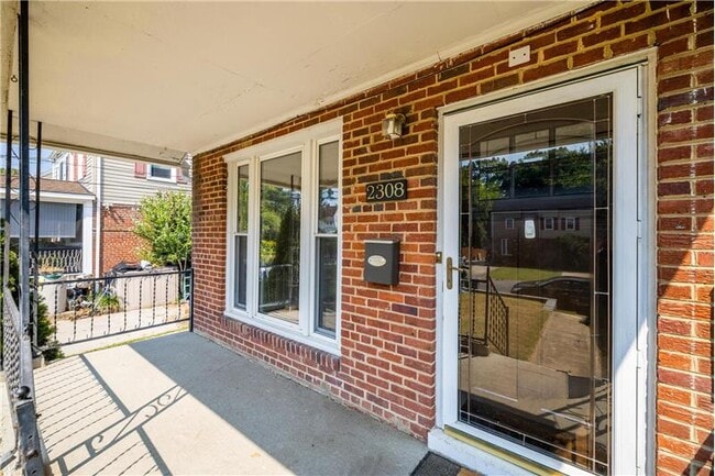 Building Photo - 2308 Mary Baldwin Dr