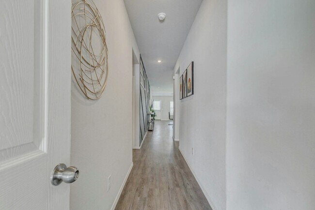 Building Photo - 10658 Red Orchid Dr