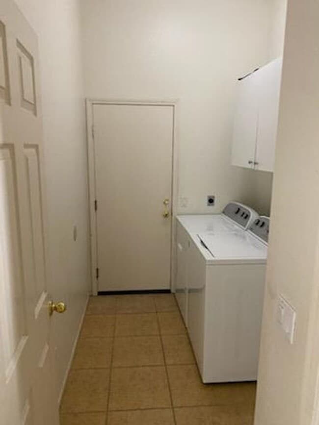 Building Photo - Beautiful Single Level Home in Paseo del Sol with 3 Bedrooms and Office/Den