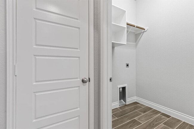 Building Photo - 3604 Mercer Rd