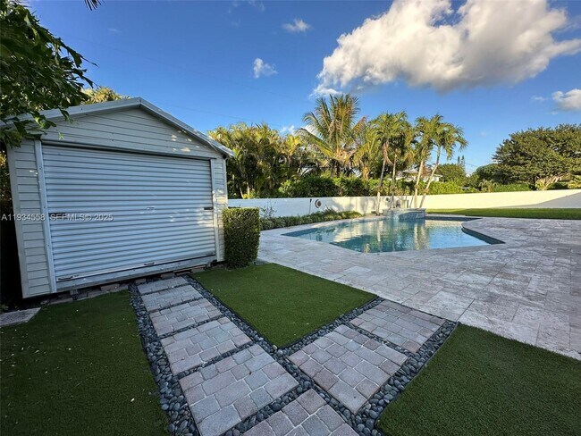 Building Photo - 7535 SW 117th St