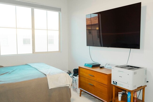 Building Photo - 3257 E Wild Horse Privado