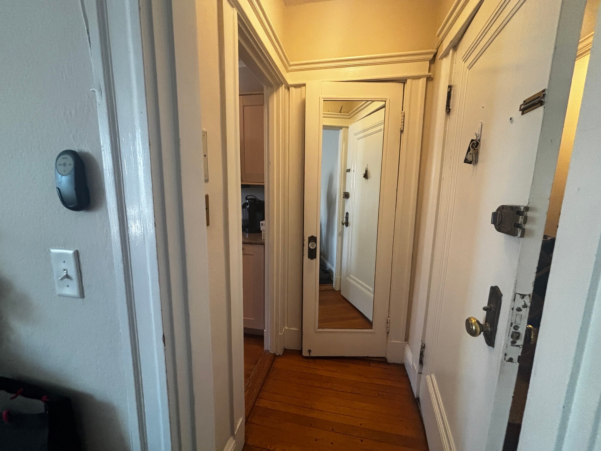 Building Photo - 110 Riverway