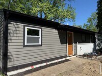 Building Photo - 21644 Gailine Ave