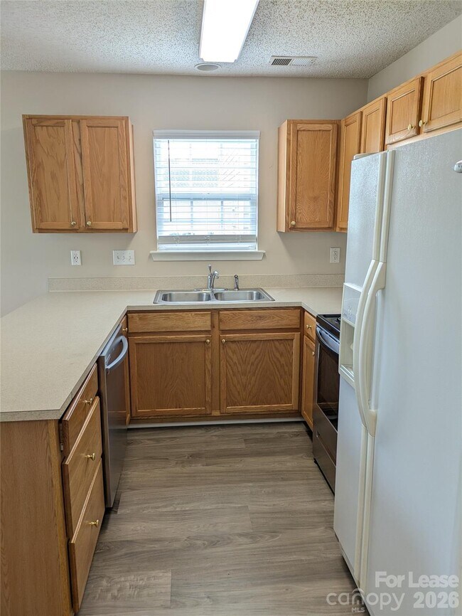 Building Photo - 2151 Wexford Way