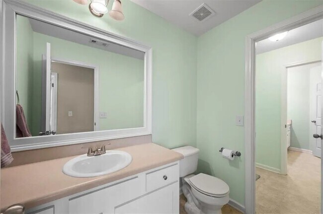 Building Photo - 8805 Penbrooke Ct