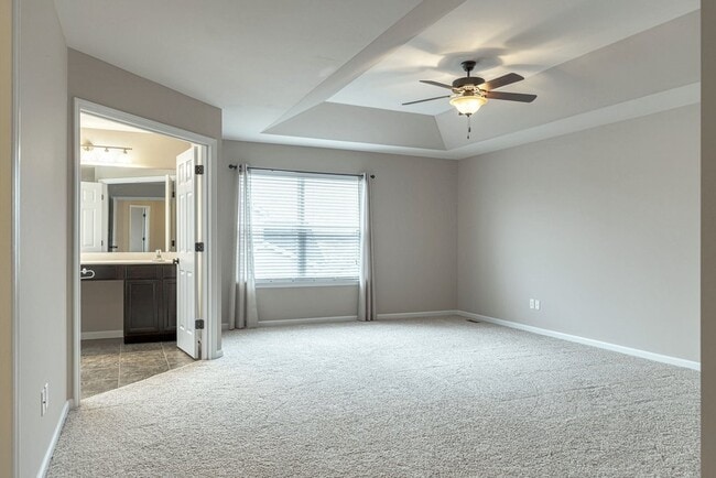 Building Photo - 6016 Blake Thomas Dr