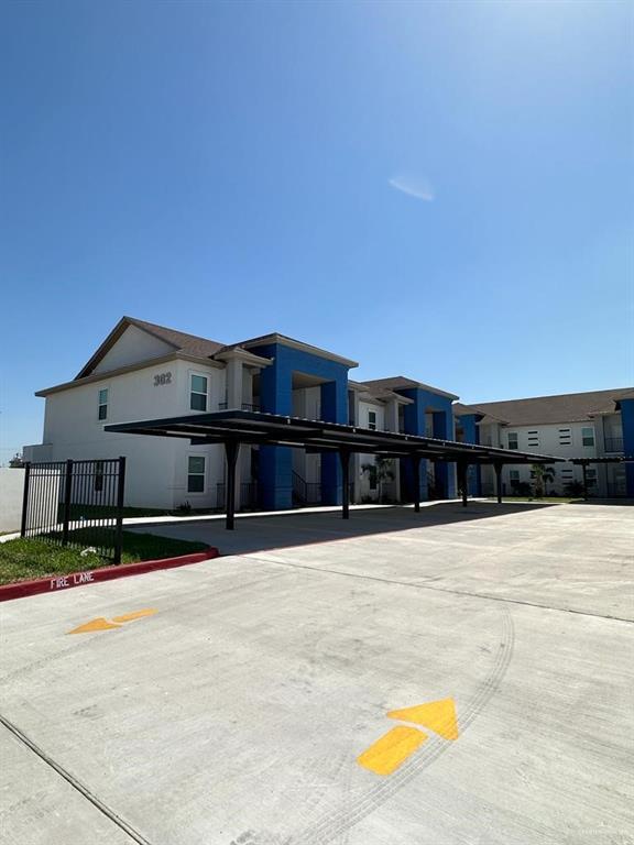 Primary Photo - 6 Sylvia Handy Dr