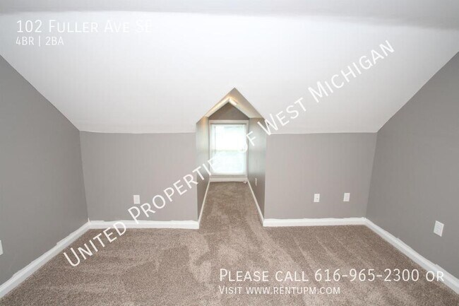 Building Photo - 102 Fuller Ave SE