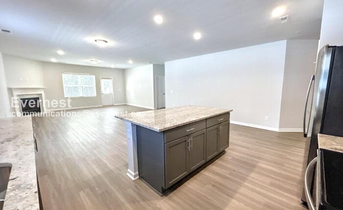 Building Photo - 2837 Campanella Dr