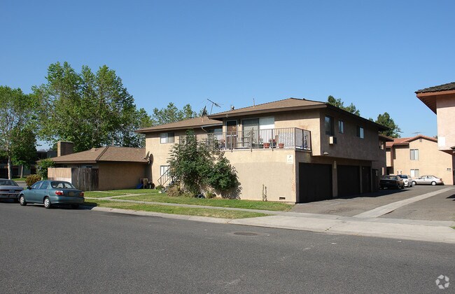 Building Photo - 11761 Garden Grove Blvd