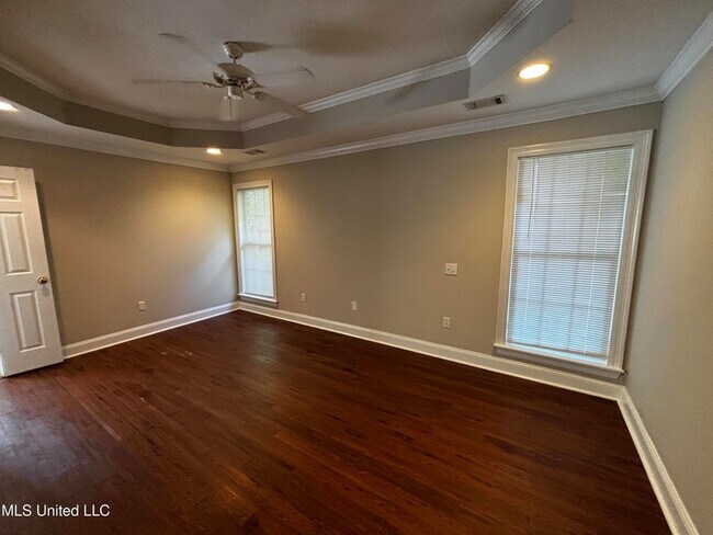 Building Photo - 410 Abbey Woods