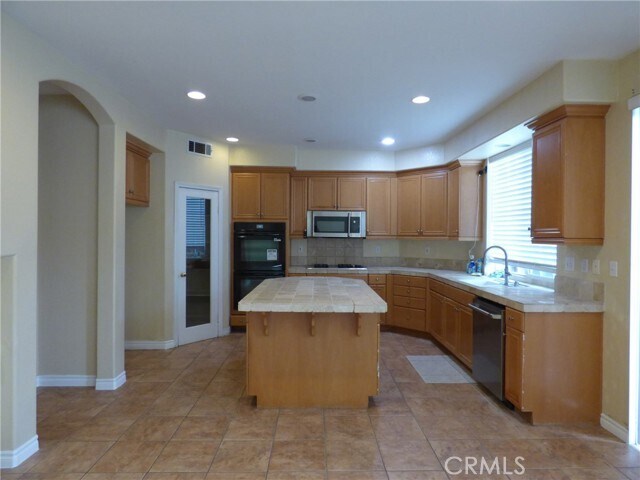 Building Photo - 7238 San Carmela Ct