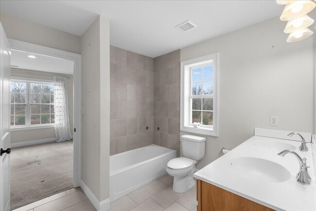 Building Photo - 8 Katie Dr