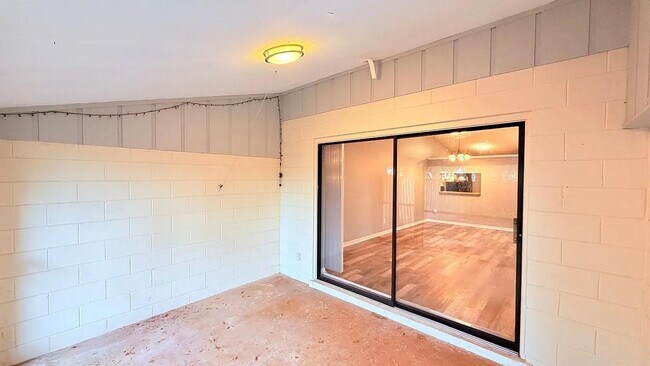 Building Photo - 7909 Richwood Dr