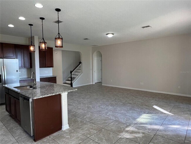 Building Photo - 17392 Bal Harbour Dr