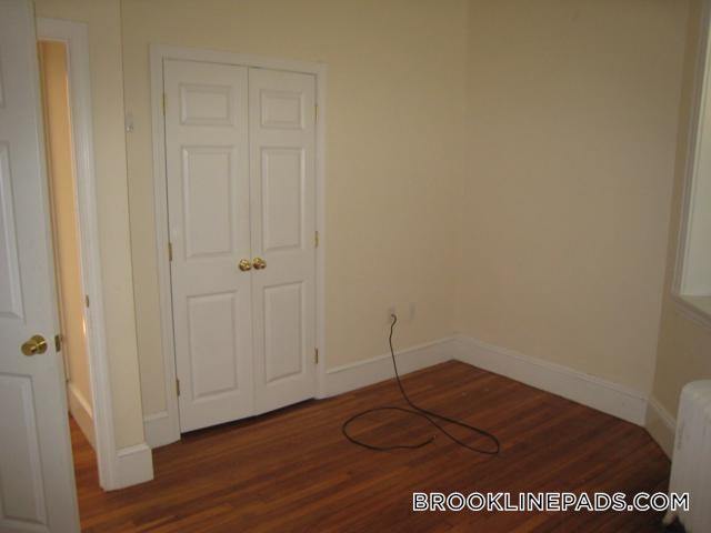 Building Photo - 66 Egmont St