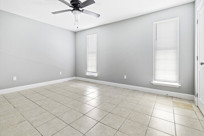 Building Photo - 8006 Trapier Ave