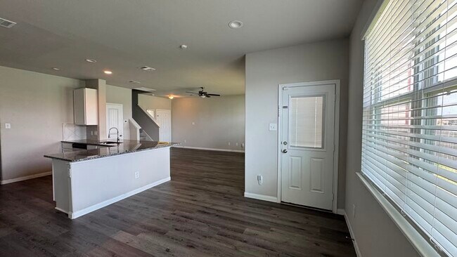Building Photo - 24634 Bastiani Canvas Ln