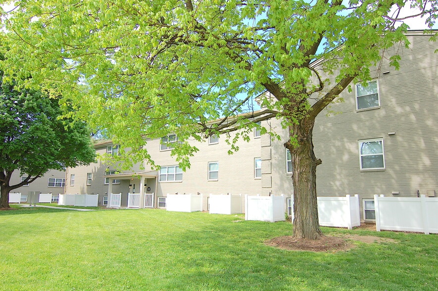 Building Photo - Monon Station Apartments