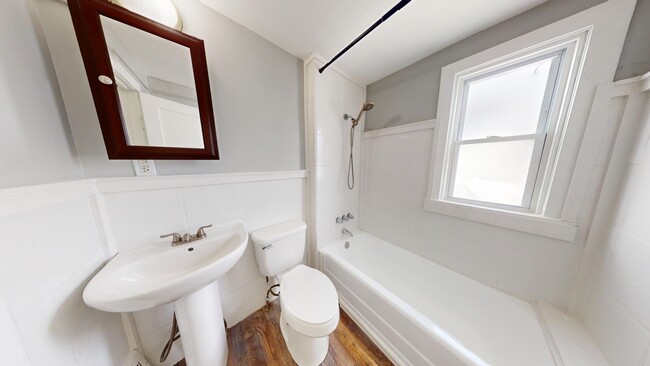 Building Photo - 3523 Walton Ave