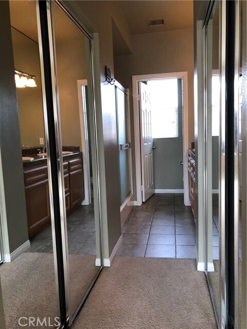 Building Photo - 47 Flowerbud