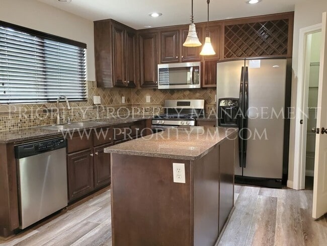 Building Photo - 2 Bedroom ~ Dual Primary Bedroom(s)~ Beaut...