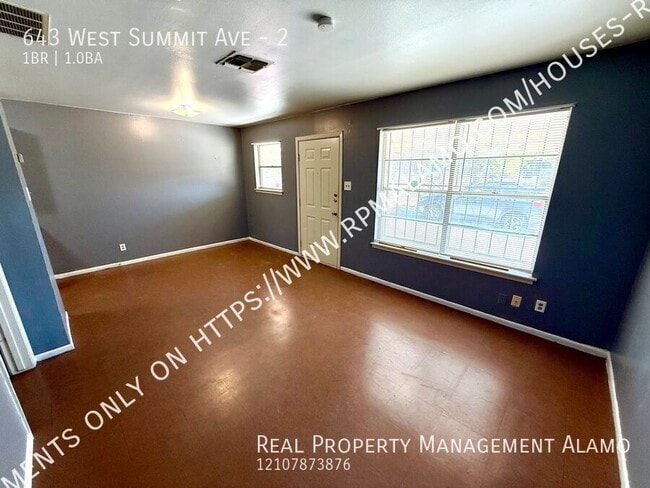 Building Photo - 643 W Summit Ave.