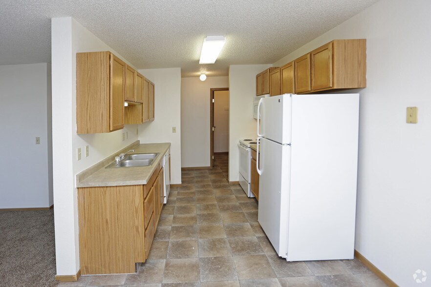 Century East - Bismarck, ND | Apartment Finder