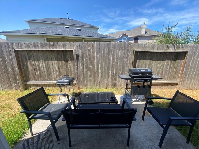 Building Photo - 19606 Green Oasis Ct