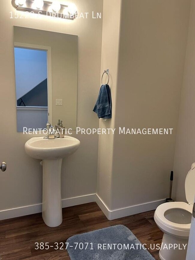 Building Photo - 15222 Drumbeat Ln