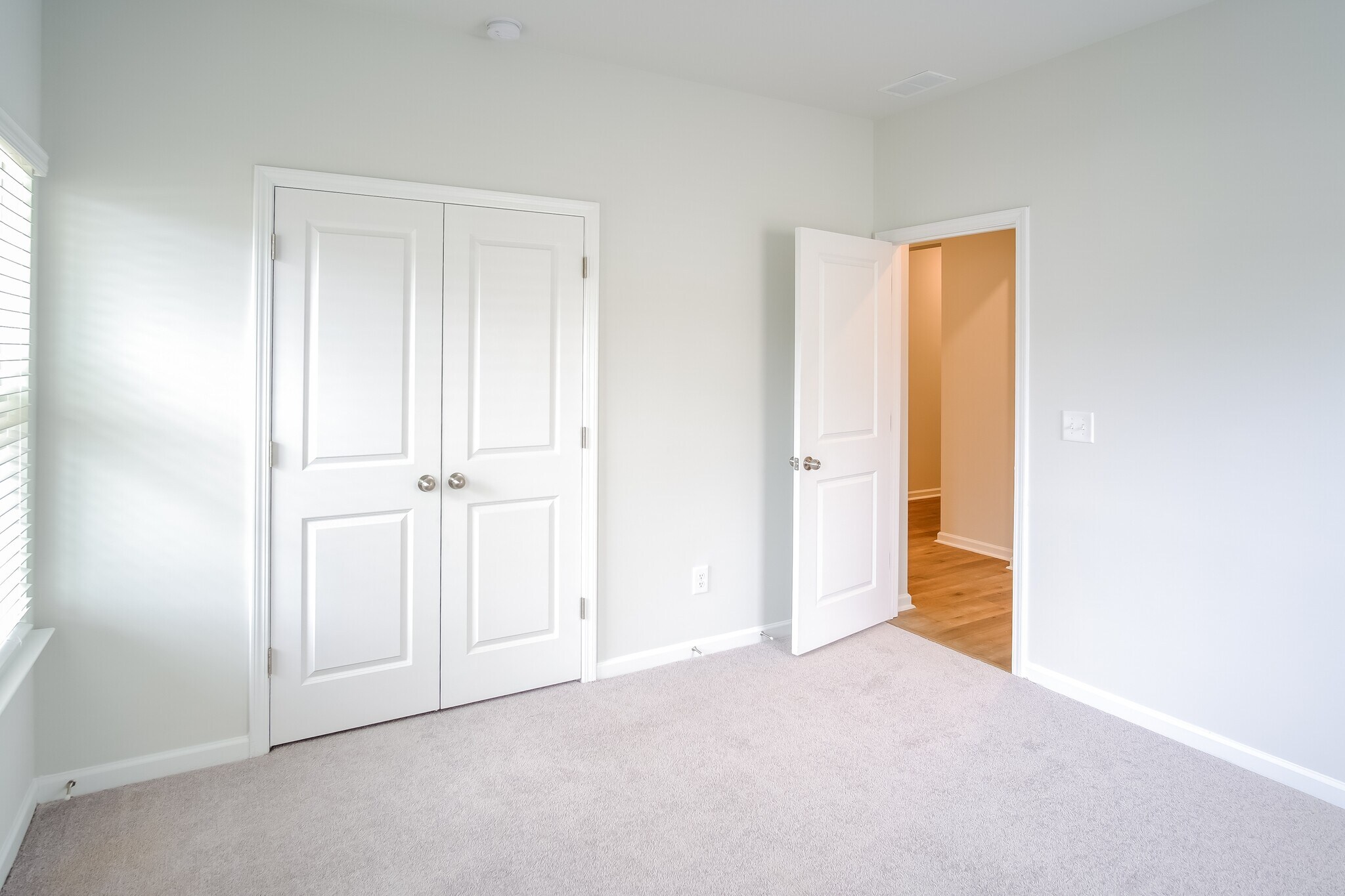 Building Photo - 2705 Monaca Dr